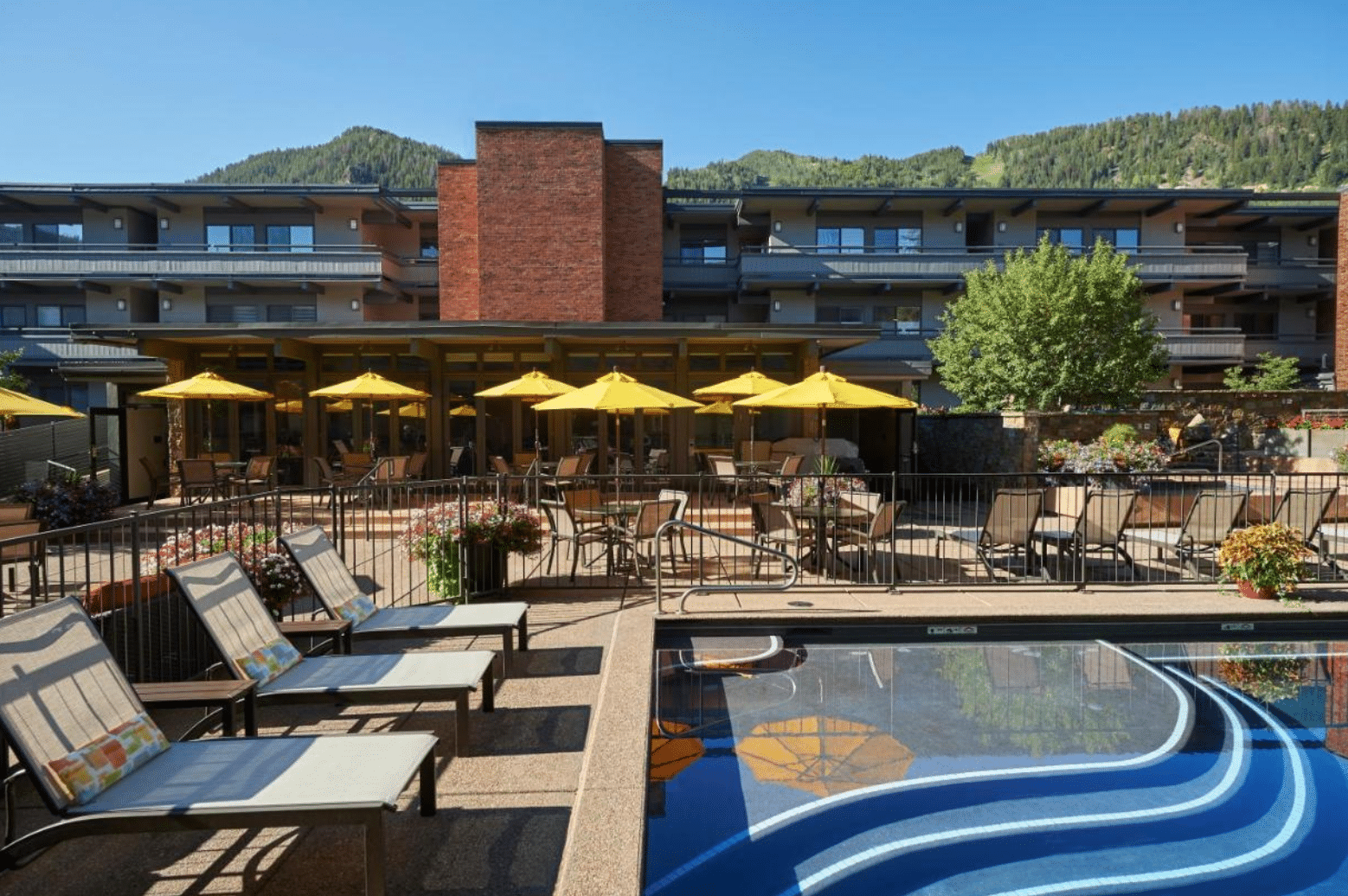 מלונות באספן Aspen Square Condominium Hotel