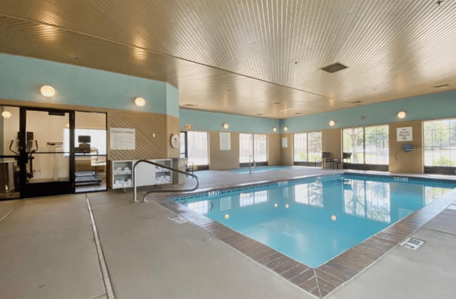 מלונות בפארק סיטי - הולידיי אין