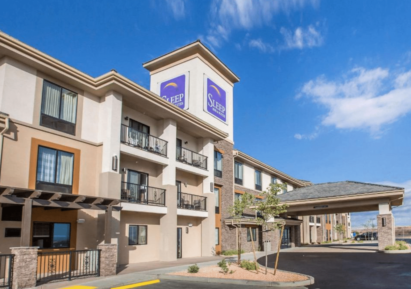 מלונות בפייג' - סליפ אין