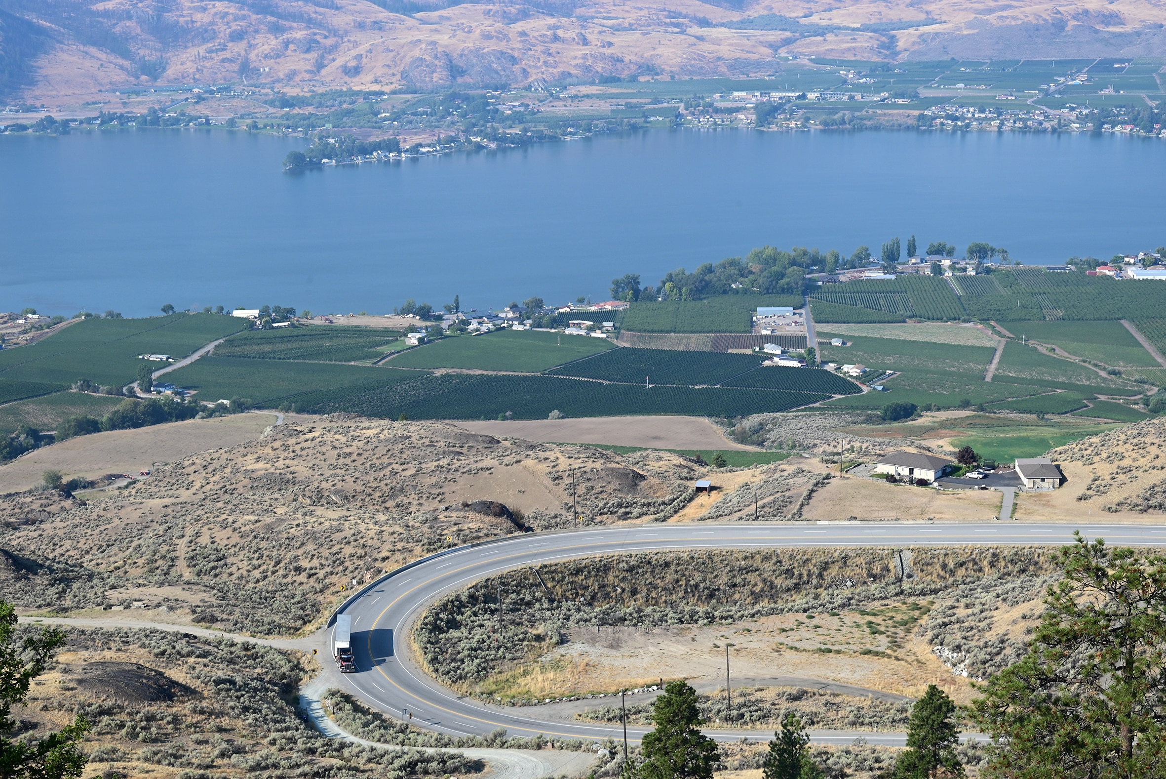 קלונה ועמק אוקנגן - קנדה אחרת - מבט על